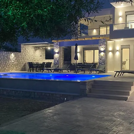 Nastazia's Pearl Villa